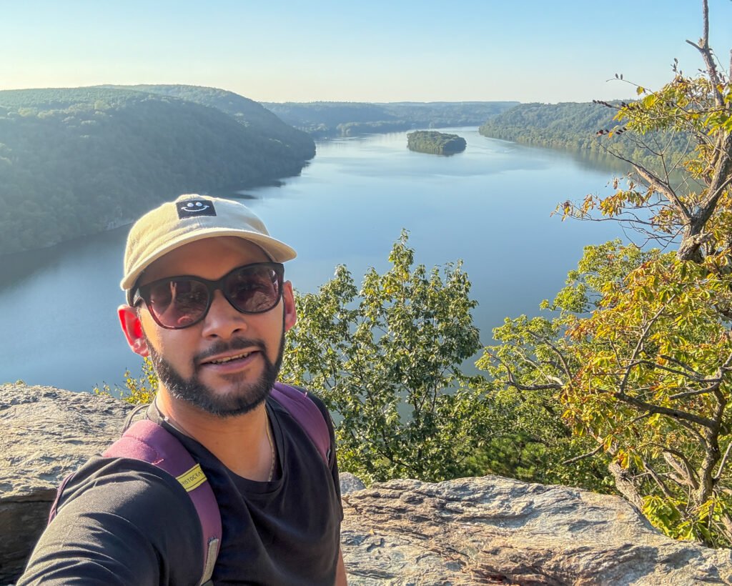 Pinnacle Overlook Hike