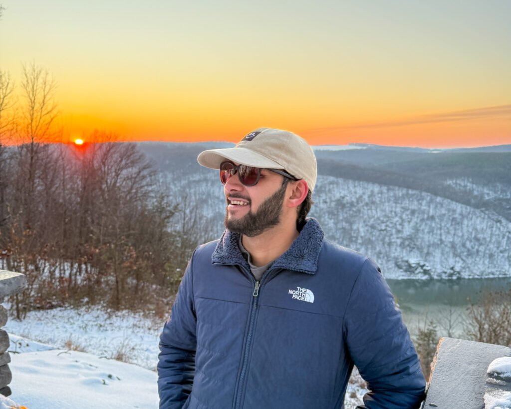 Pinnacle Overlook